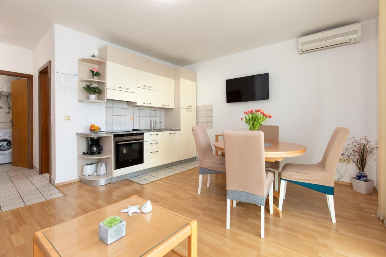 Apartment Filip クルク エクステリア 写真