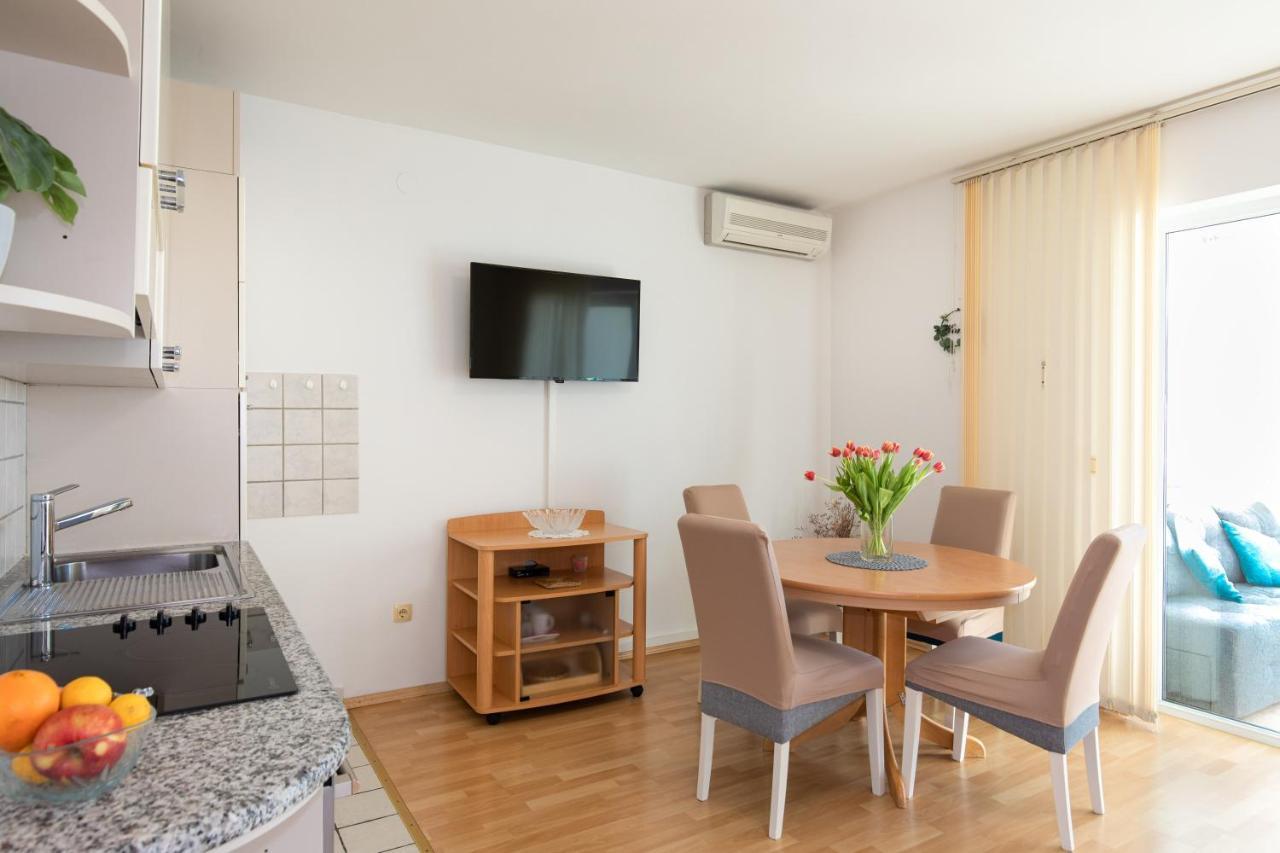 Apartment Filip クルク エクステリア 写真
